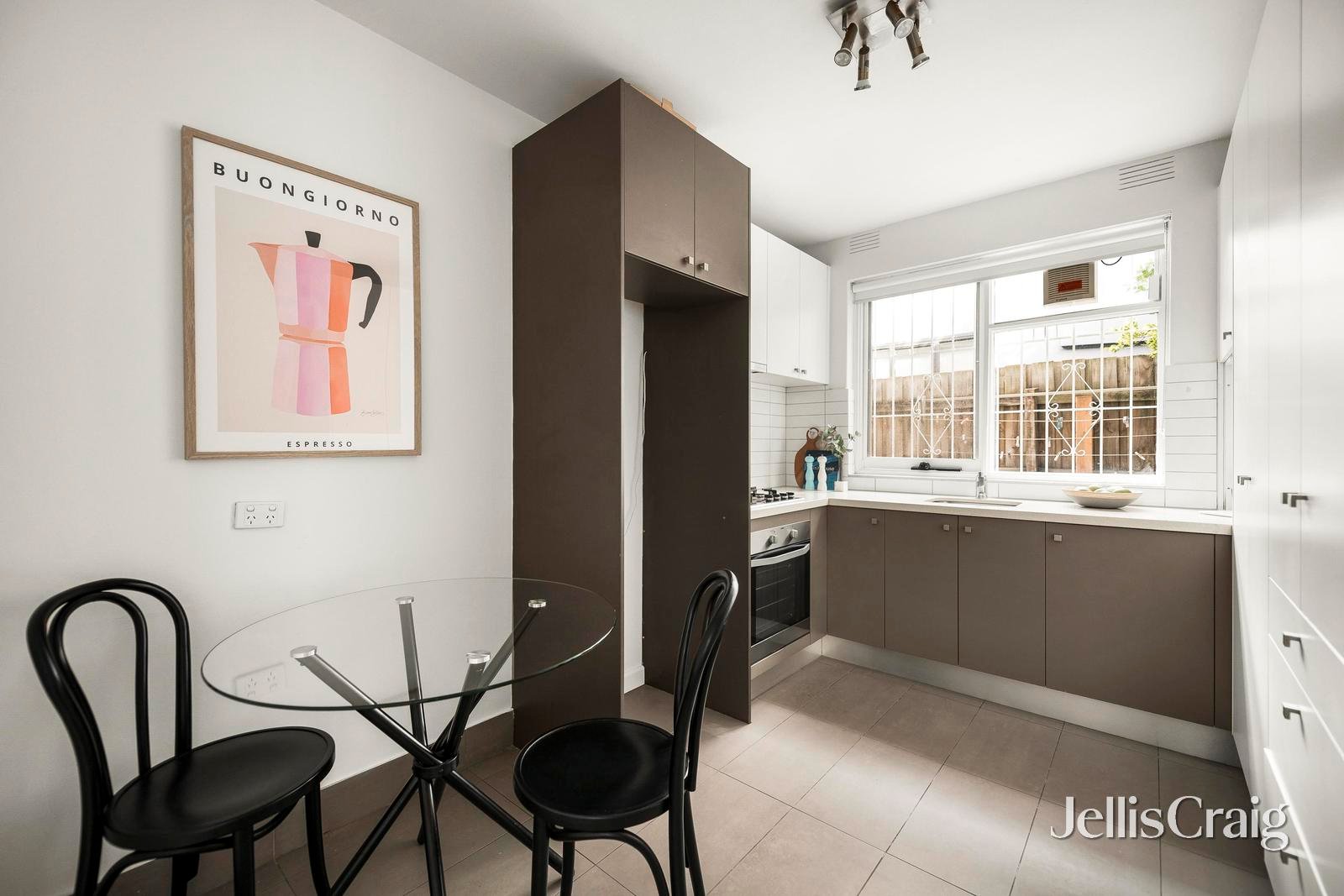 1/1 Greig Court, Elwood image 5