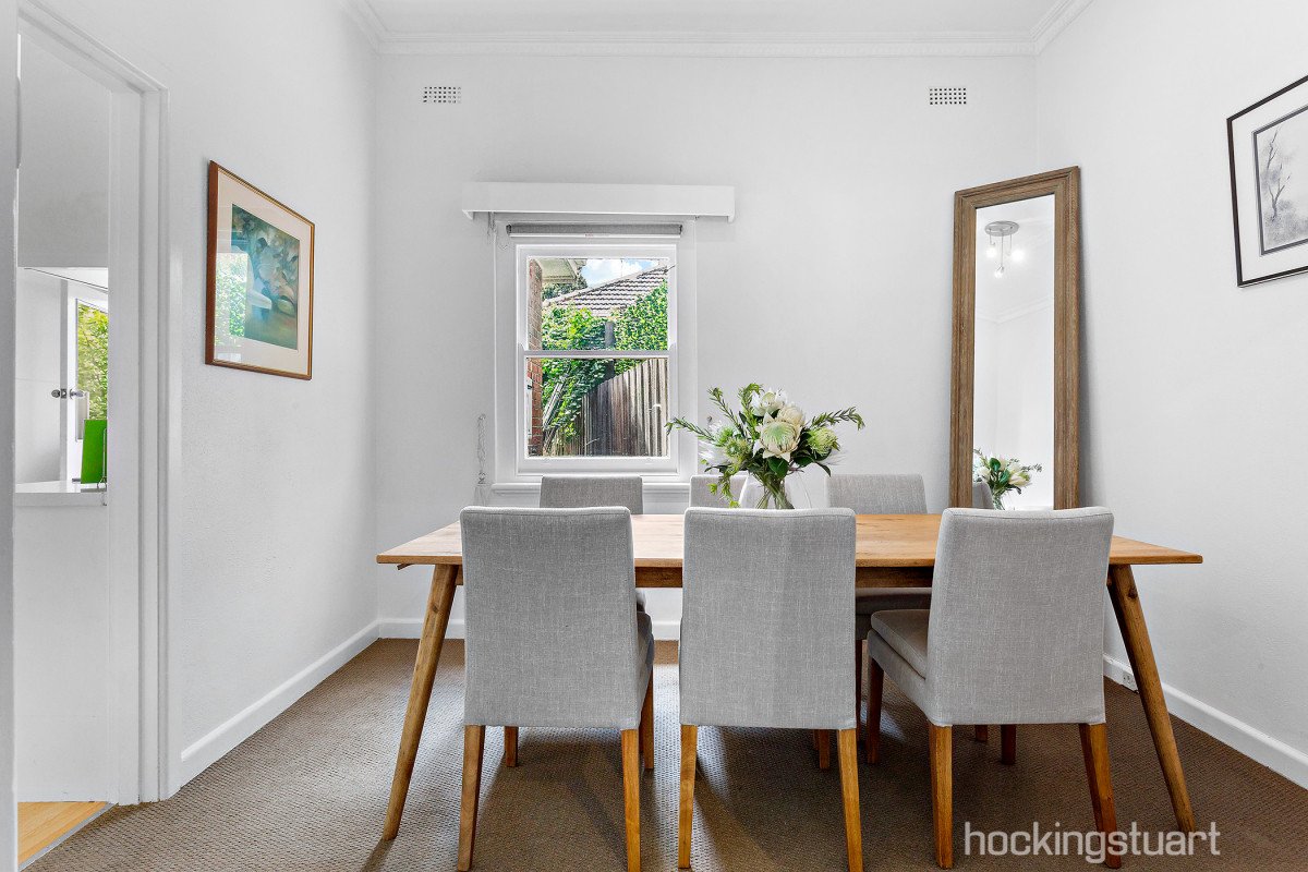 11 Grosvenor Road, Glen Iris image 3