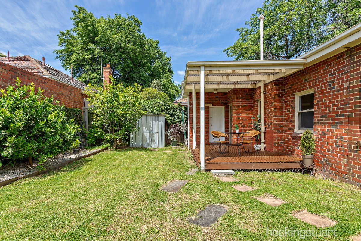 11 Grosvenor Road, Glen Iris image 9