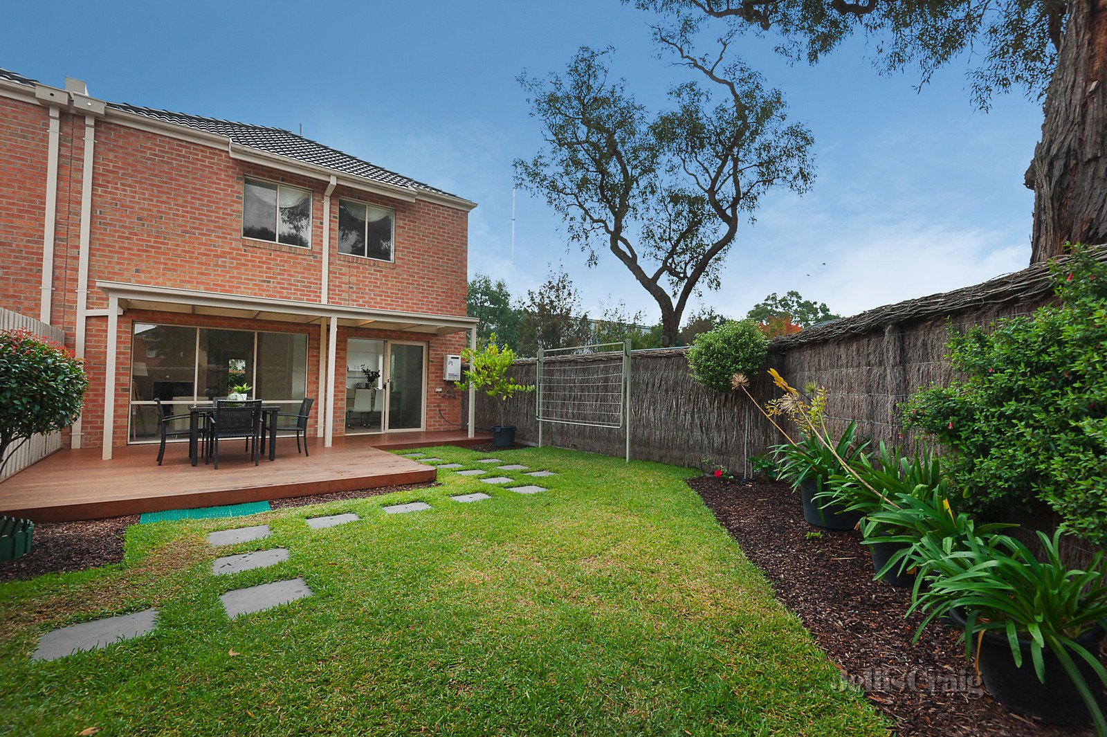 11 Gumleaf Lane, Mitcham image 8