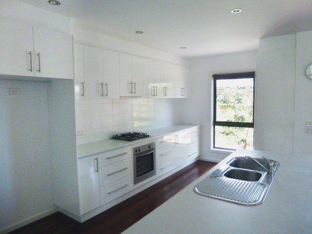 1/1 Gwyther Road, Highton image 3