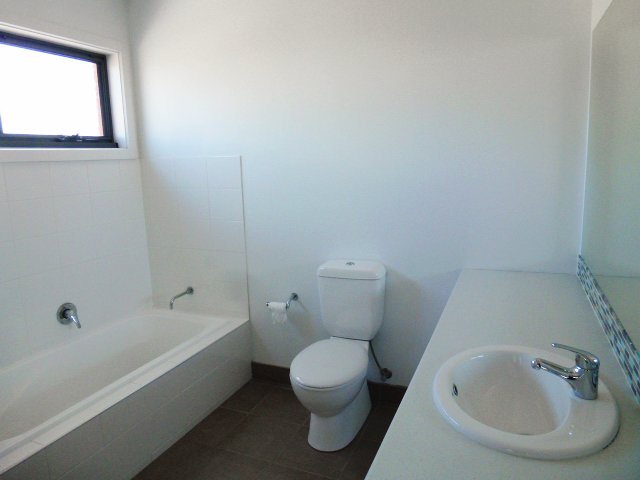 1/1 Gwyther Road, Highton image 7