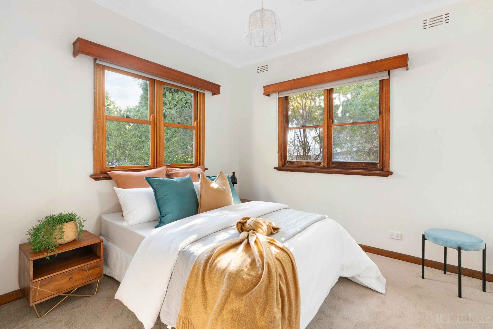 Property Gallery Thumbnail 14