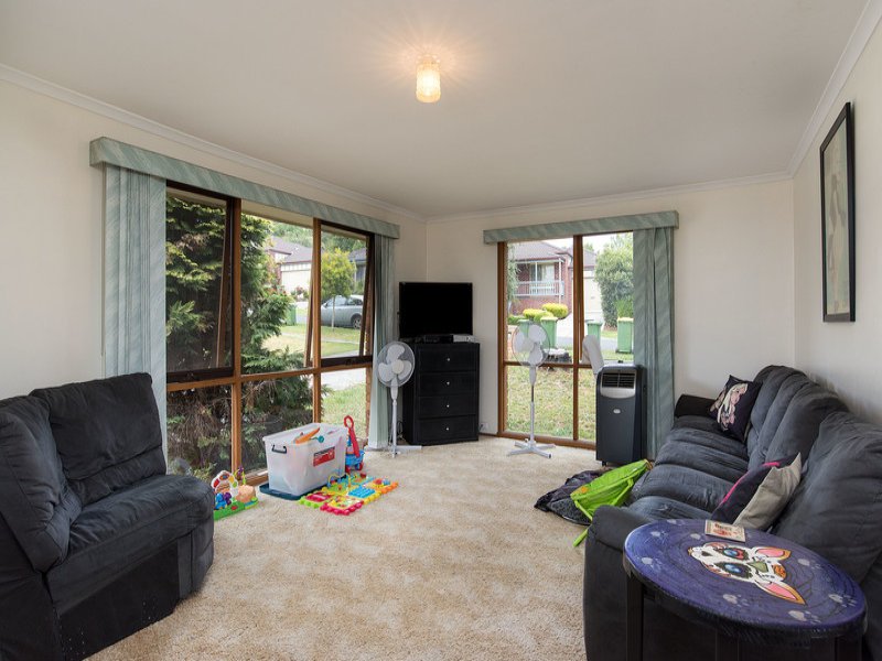 1/1 Helena Road, Lilydale image 2