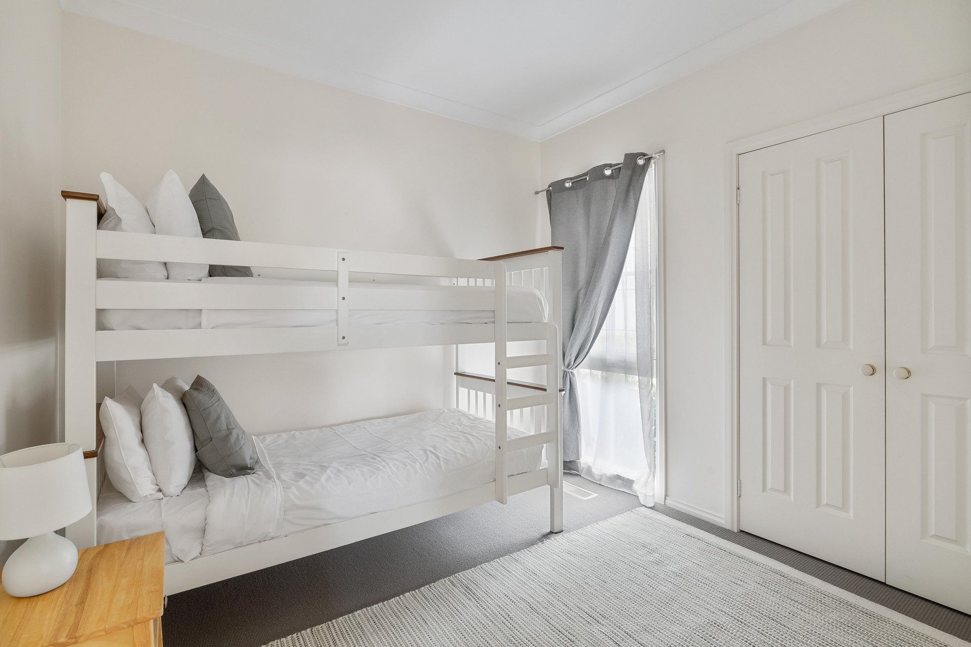 1/1 Henry Street, Balwyn image 8