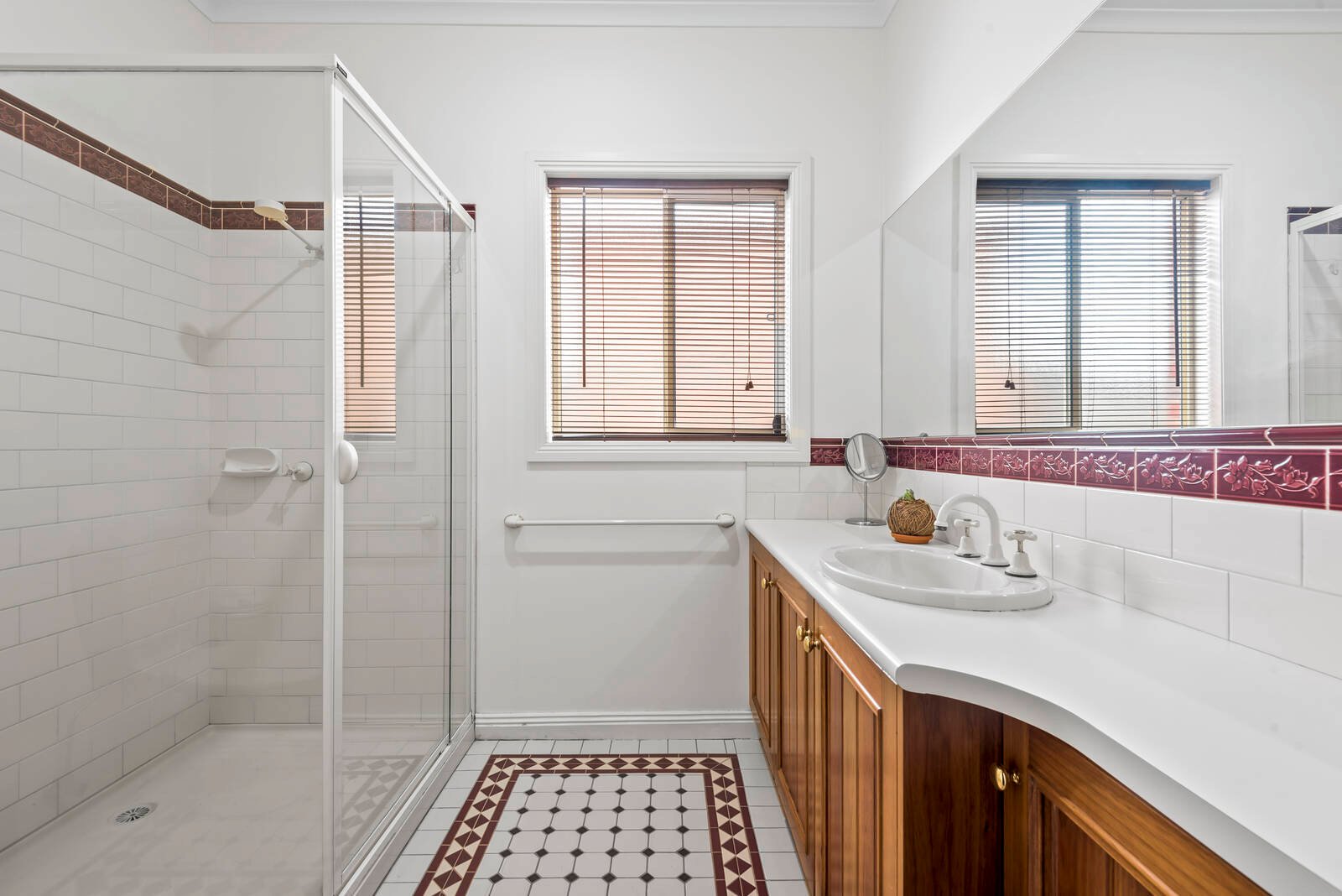 Property Gallery Thumbnail 7