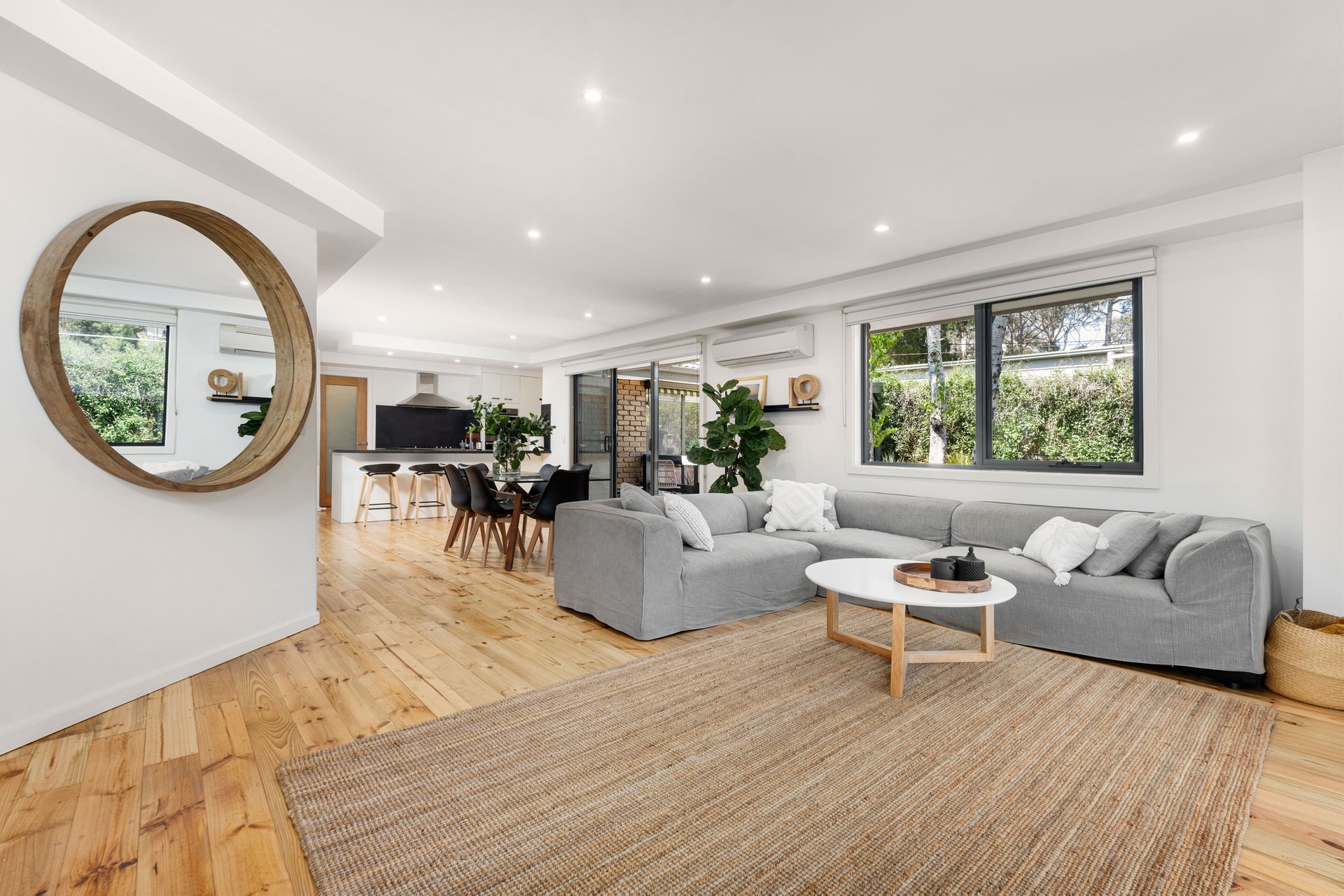 Property Gallery Thumbnail 3
