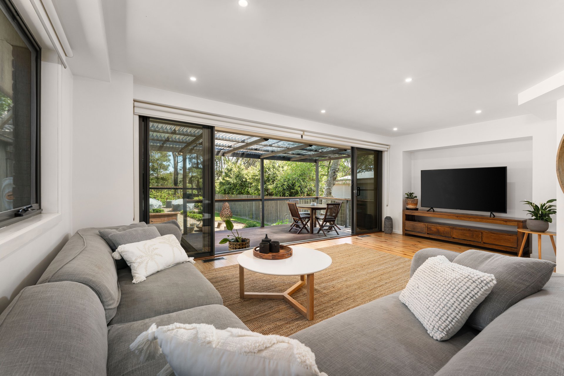 Property Gallery Thumbnail 8