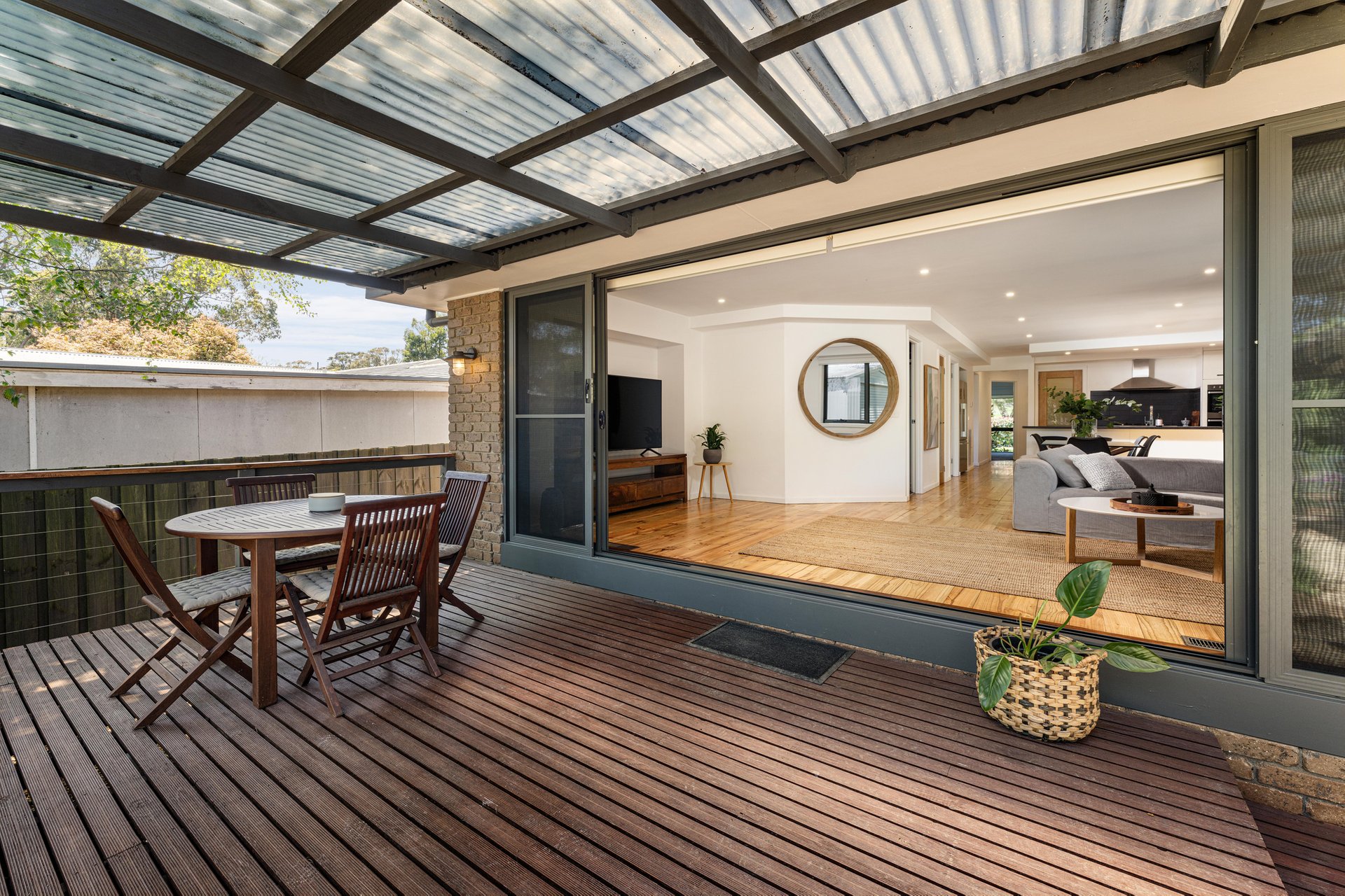Property Gallery Thumbnail 9