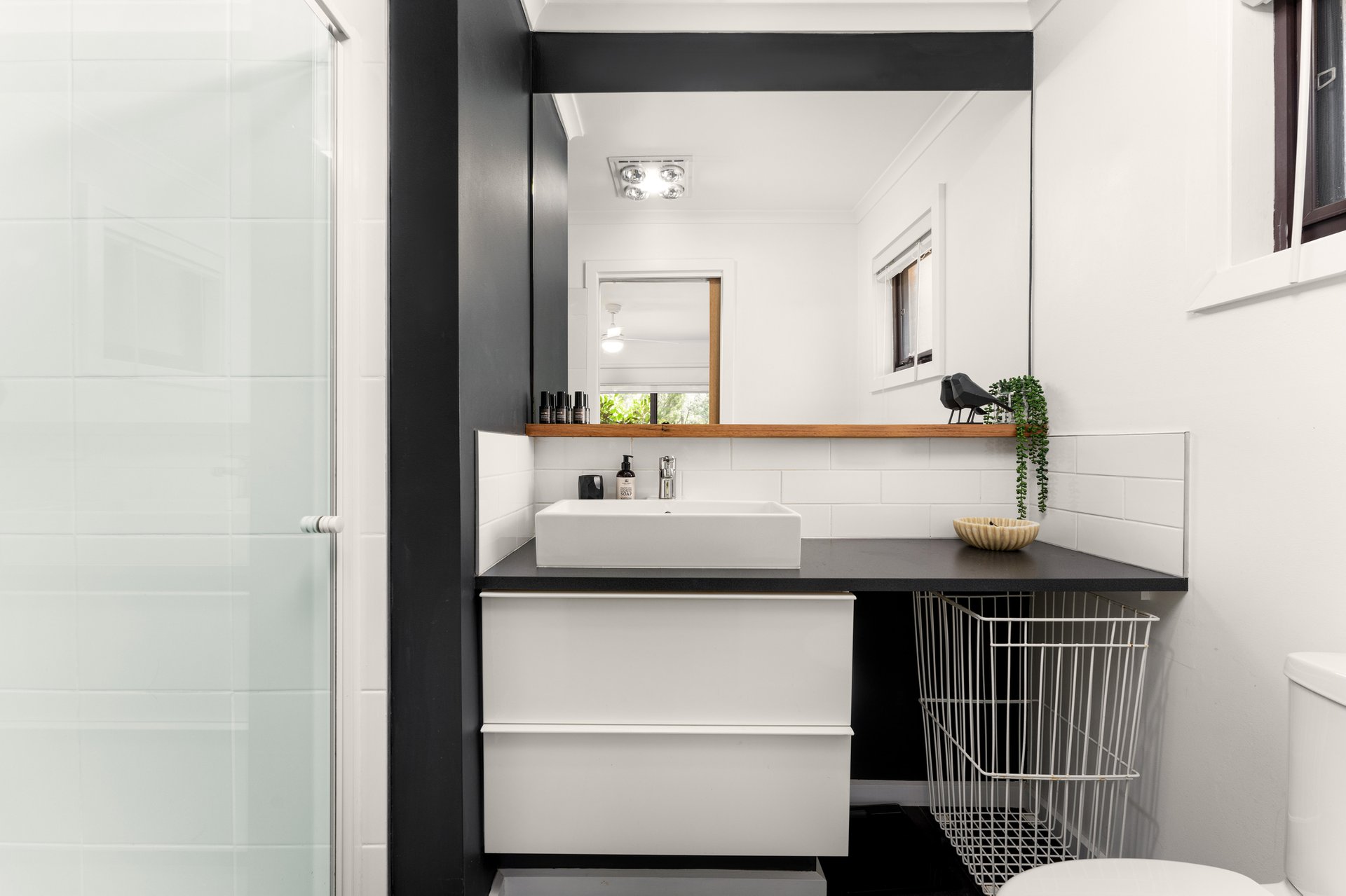 Property Gallery Thumbnail 12