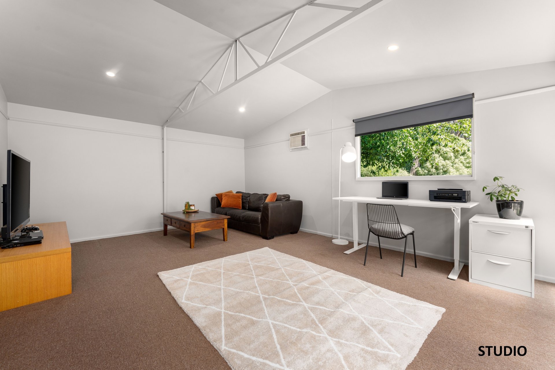 Property Gallery Thumbnail 19