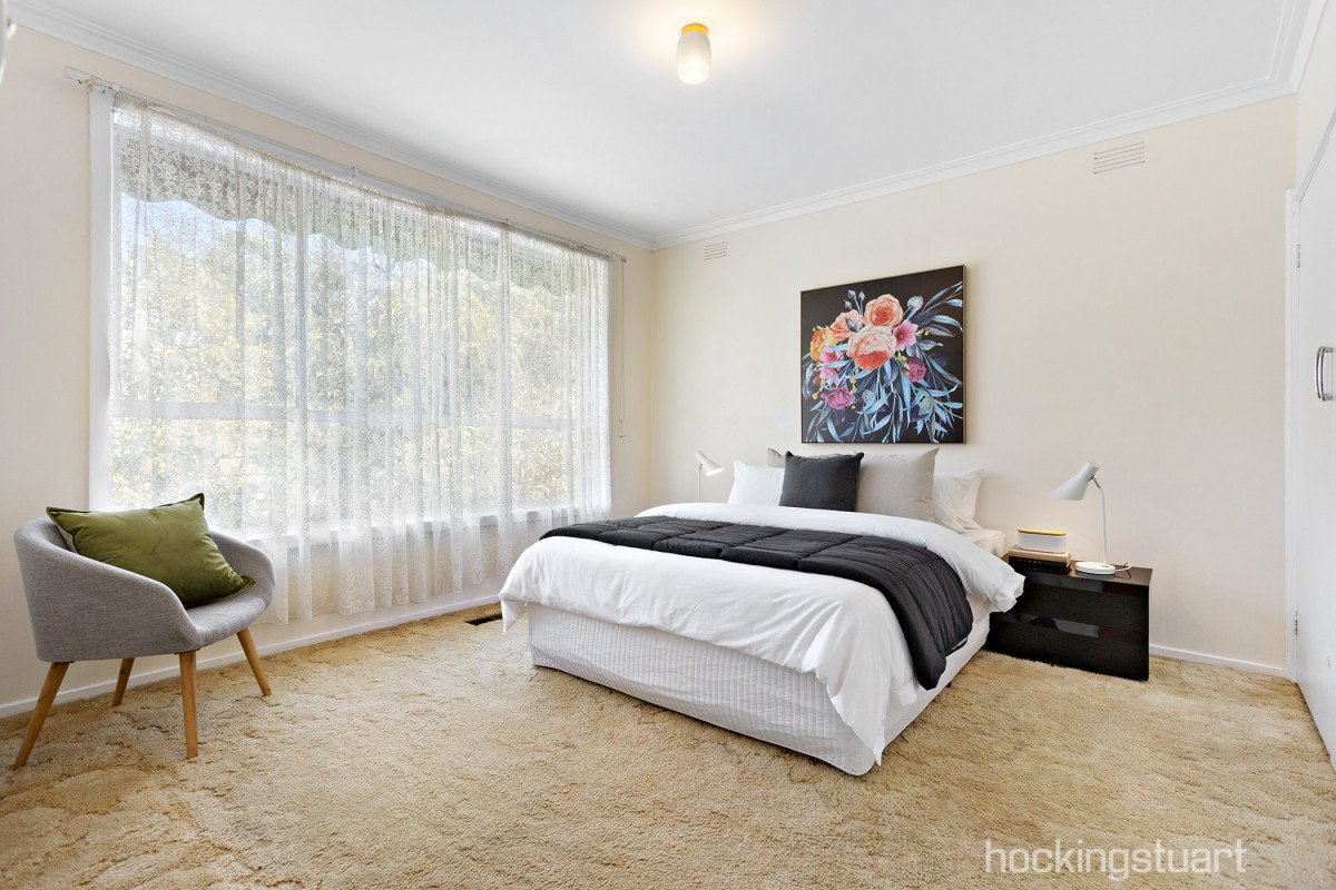 11 Highview Grove, Burwood East image 6