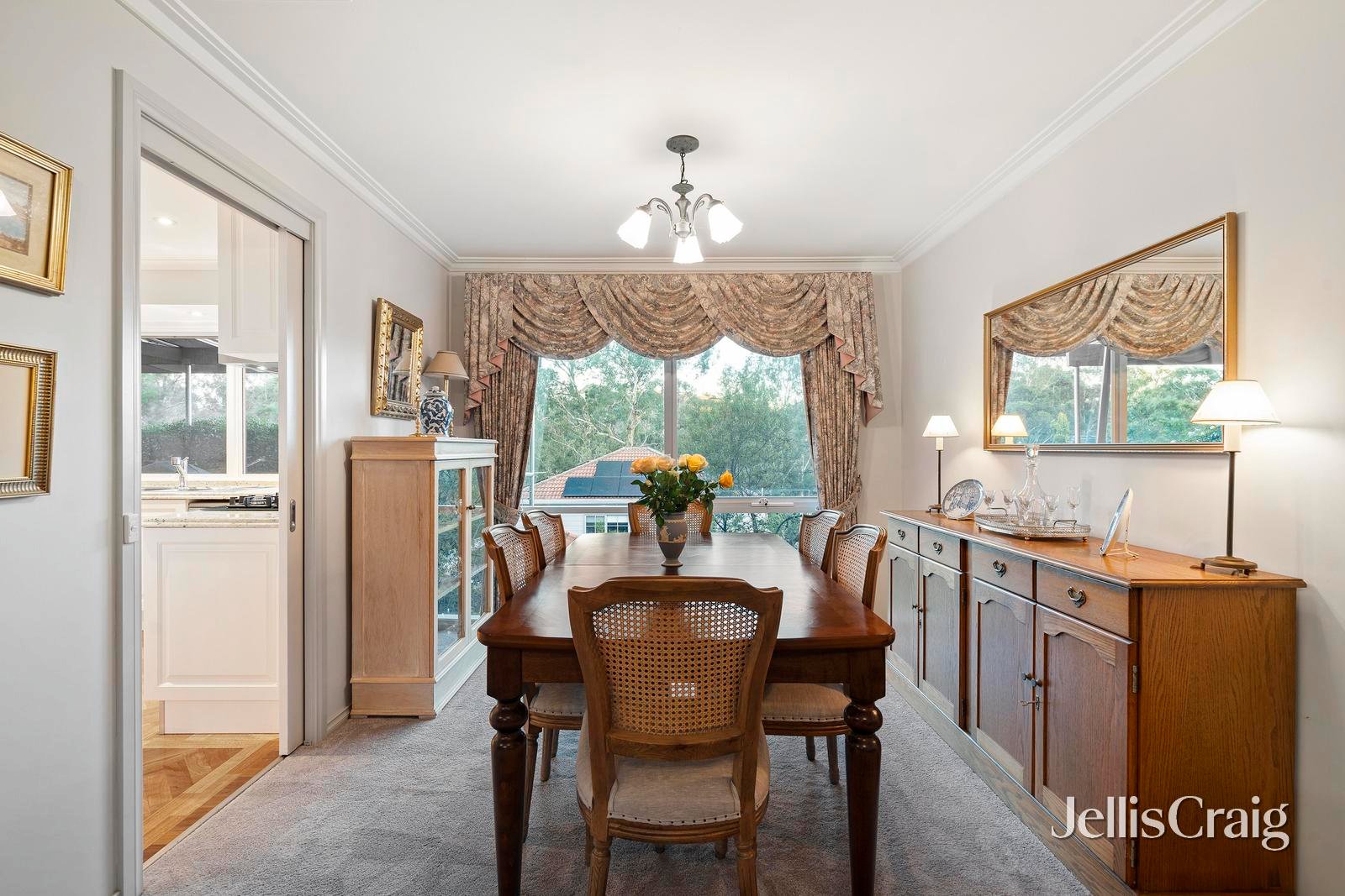 11 Hillcrest Court, Donvale image 4