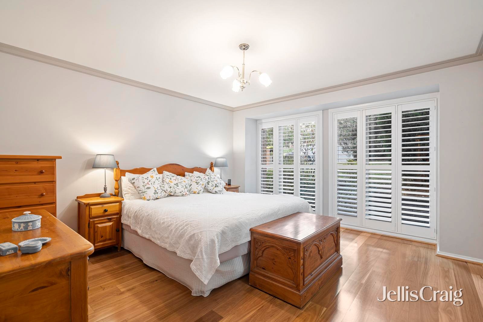 11 Hillcrest Court, Donvale image 6