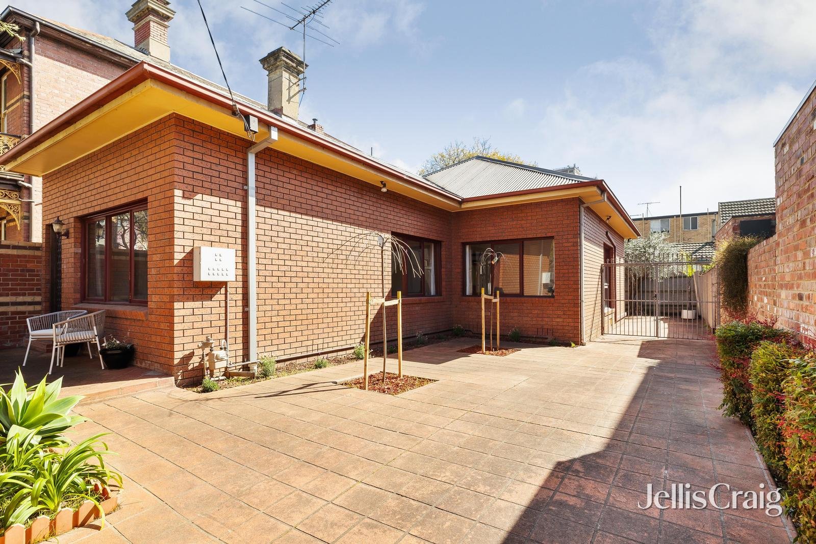 11 Hull Street, Richmond image 1