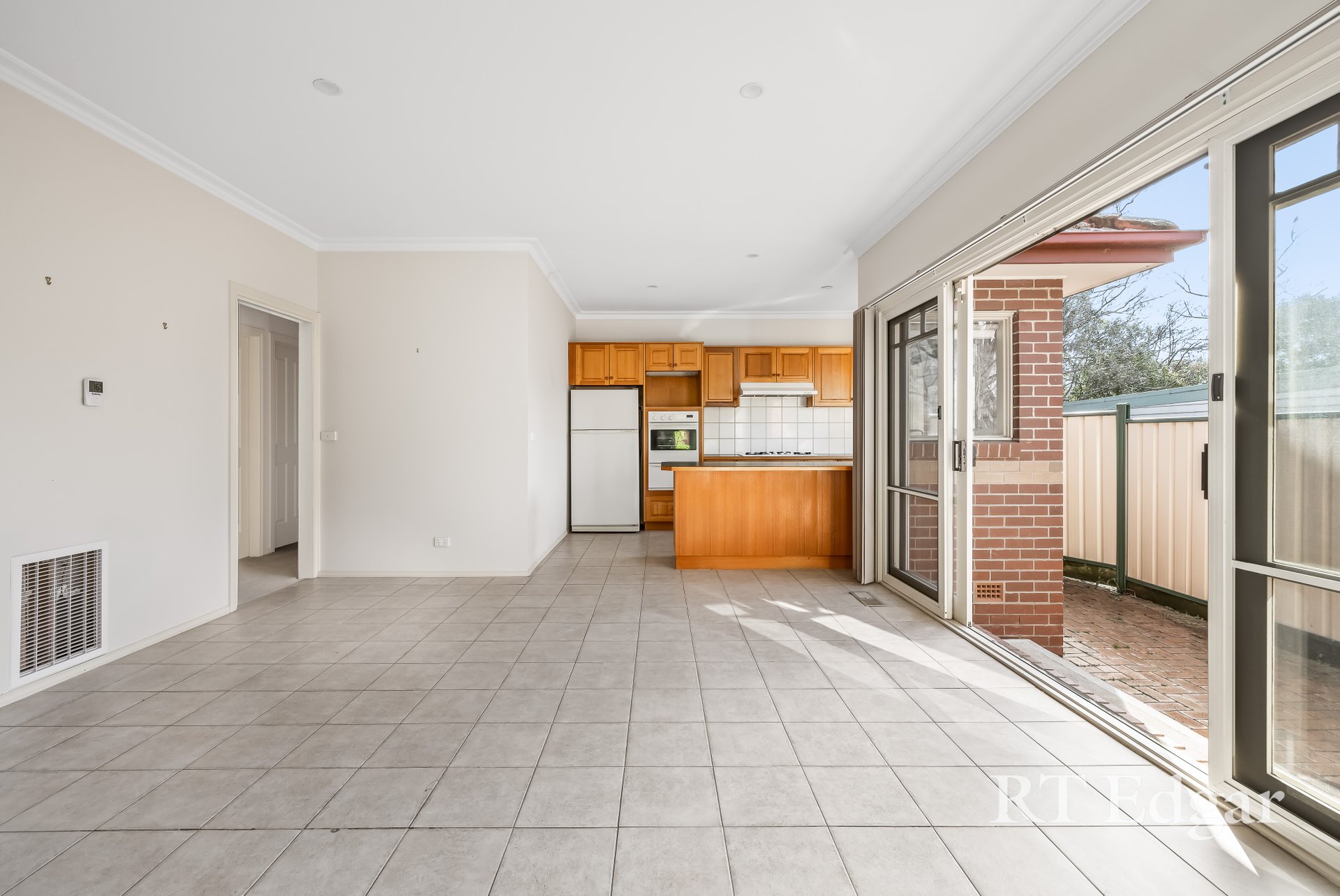 Property Gallery Thumbnail 3