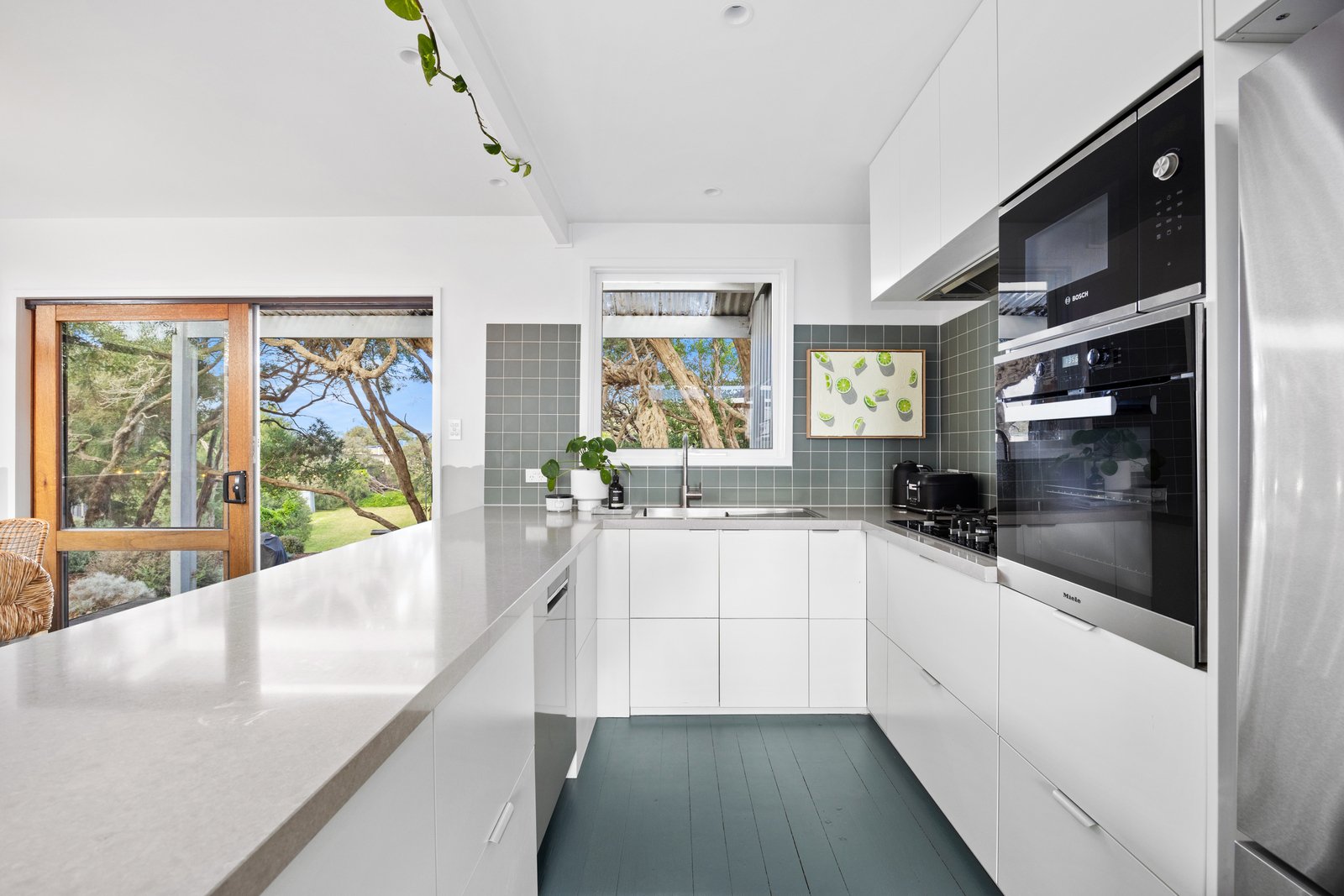 Property Gallery Thumbnail 9