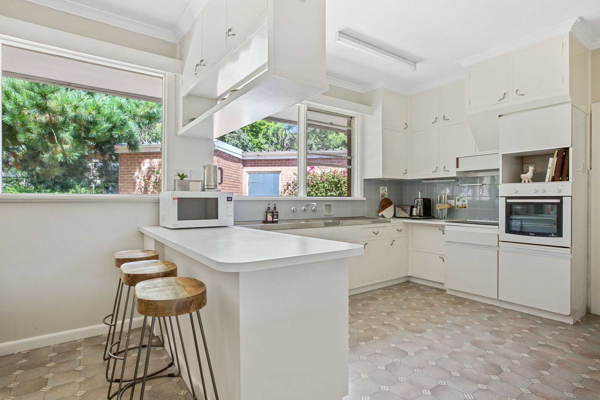 Property Gallery Thumbnail 6