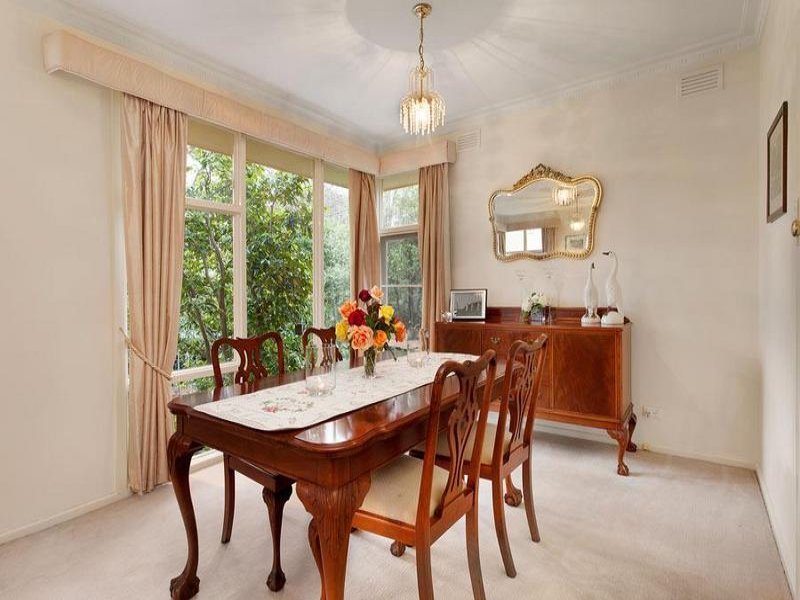 11 June Avenue, Balwyn North image 3