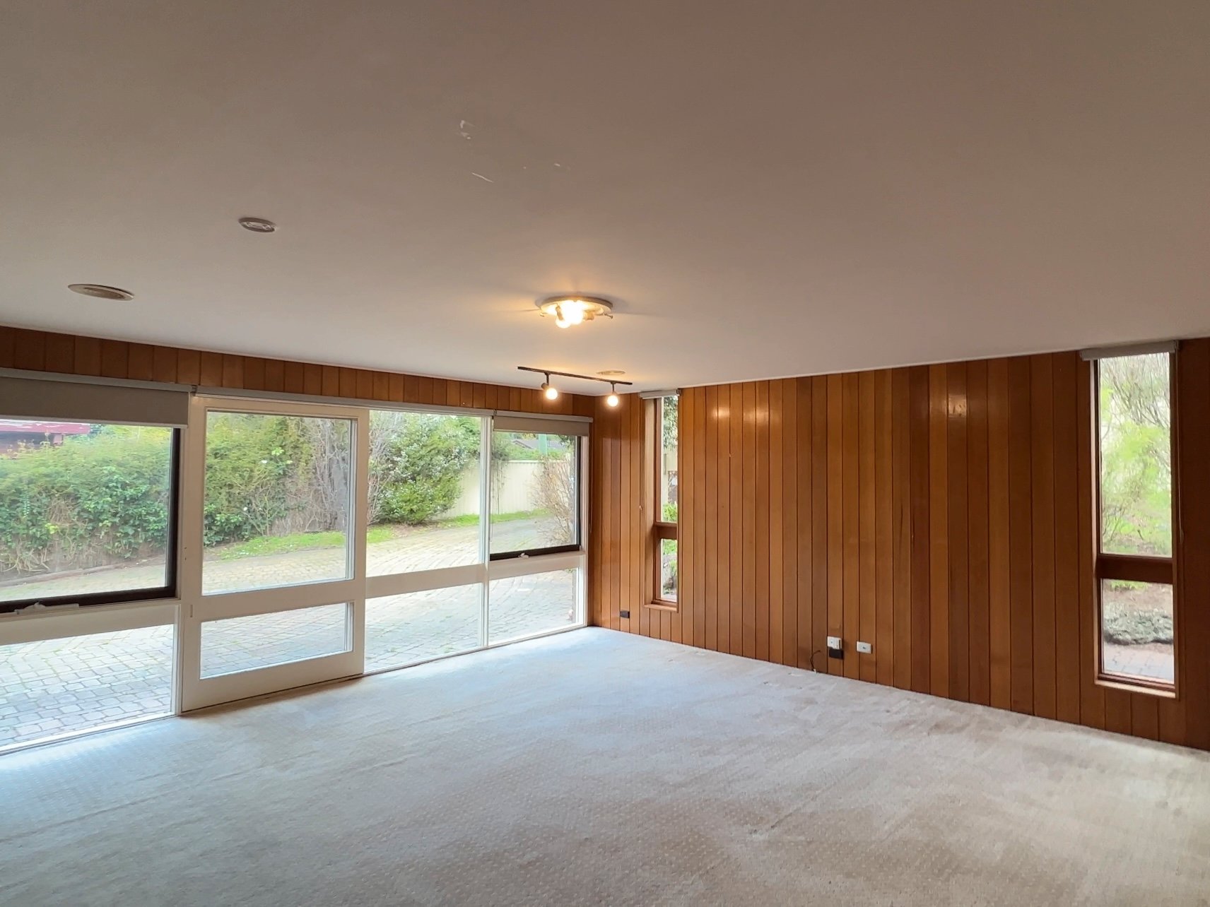 Property Gallery Thumbnail 7