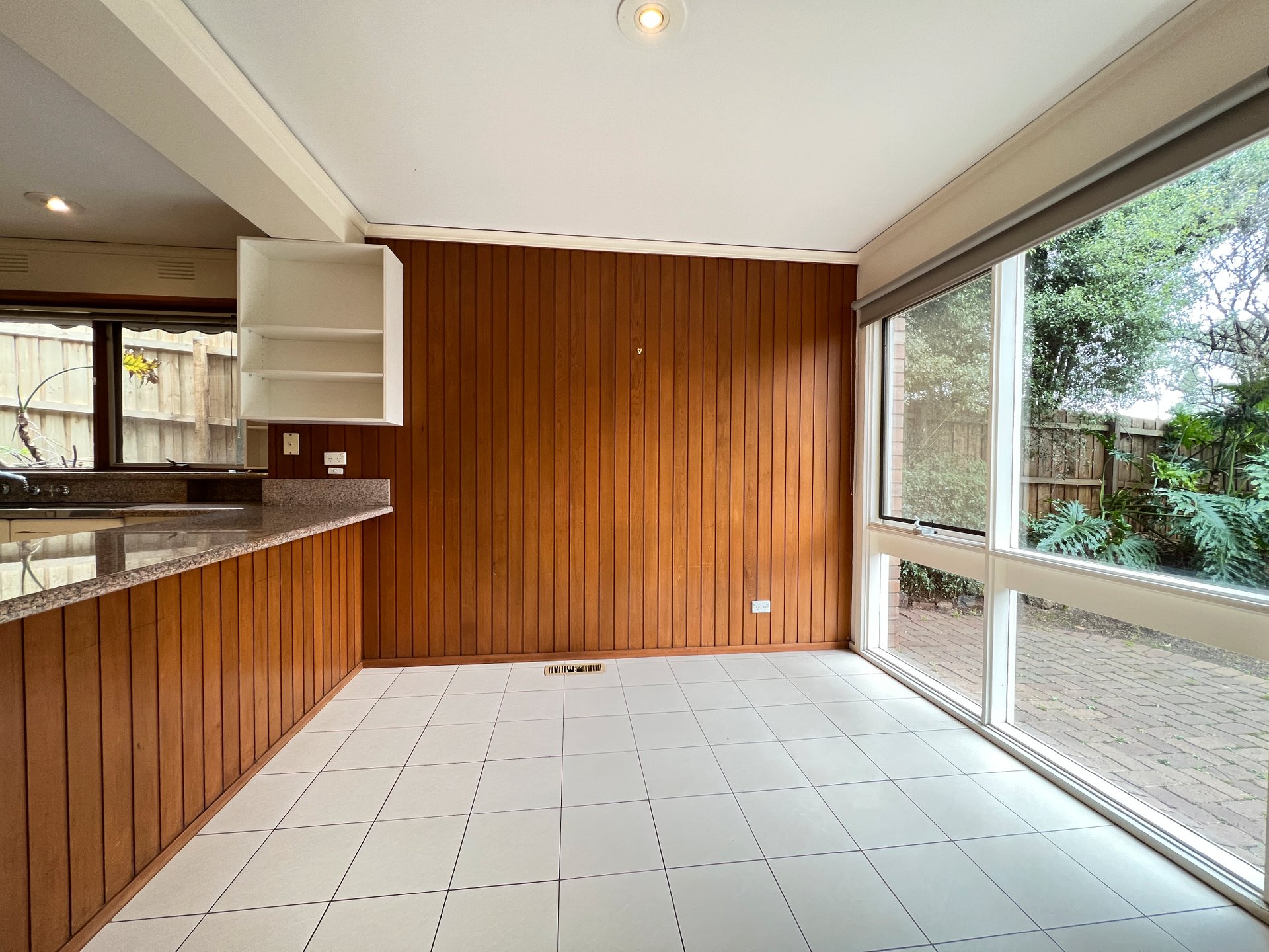 Property Gallery Thumbnail 9