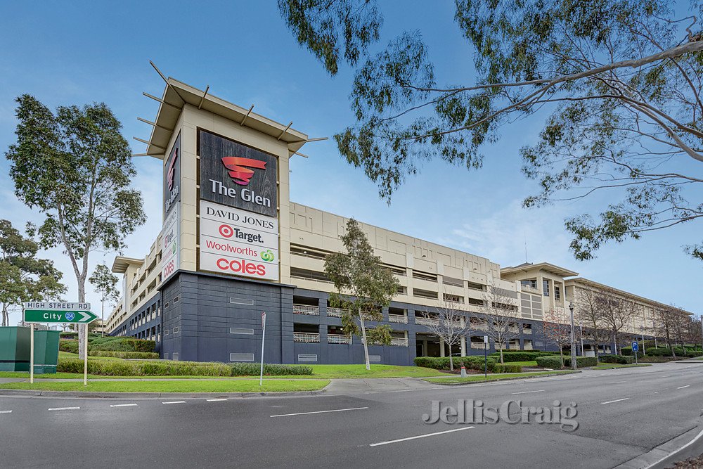 1/1 Kalonga Court, Glen Waverley image 9