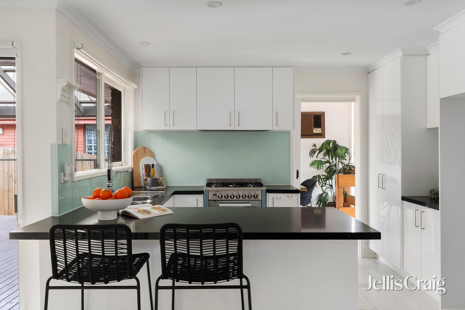 11 Kardinia Drive, Yallambie image 6