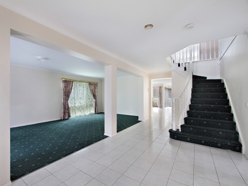 11 Karina Close, Croydon Hills image 3