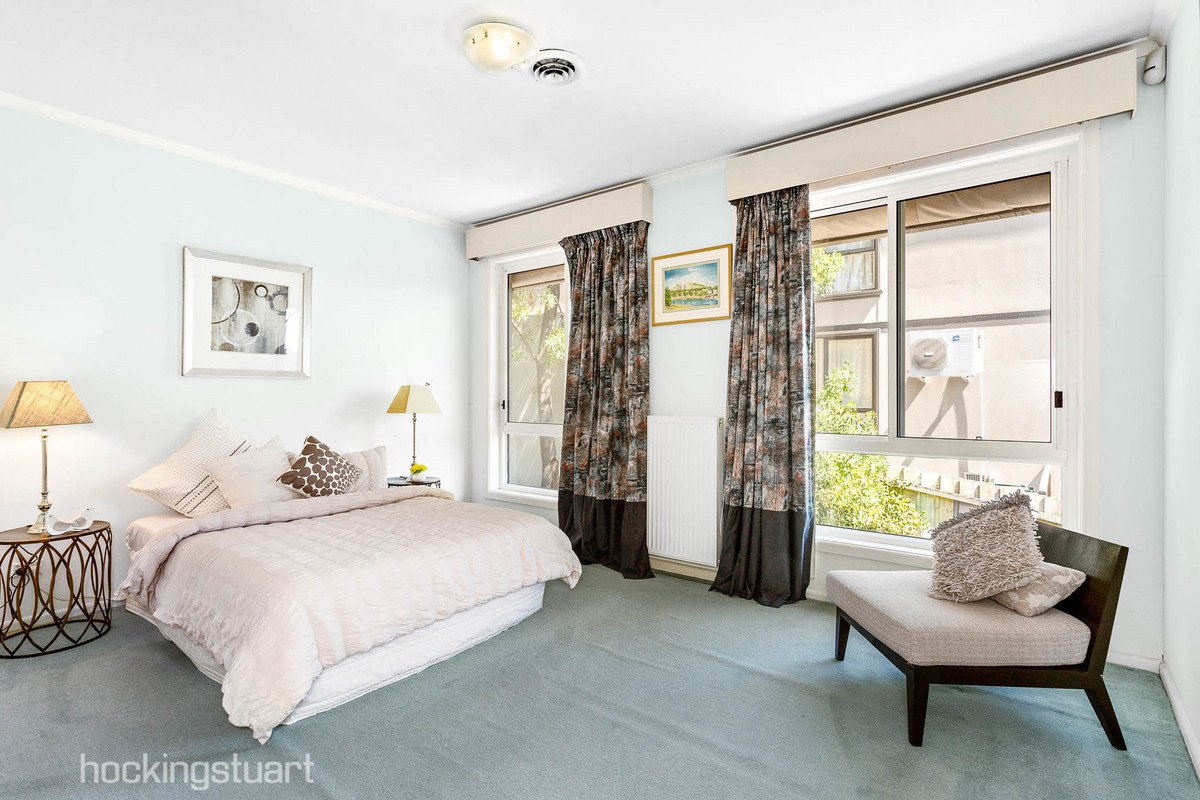 11 Kelvinside Street, Balwyn North image 3