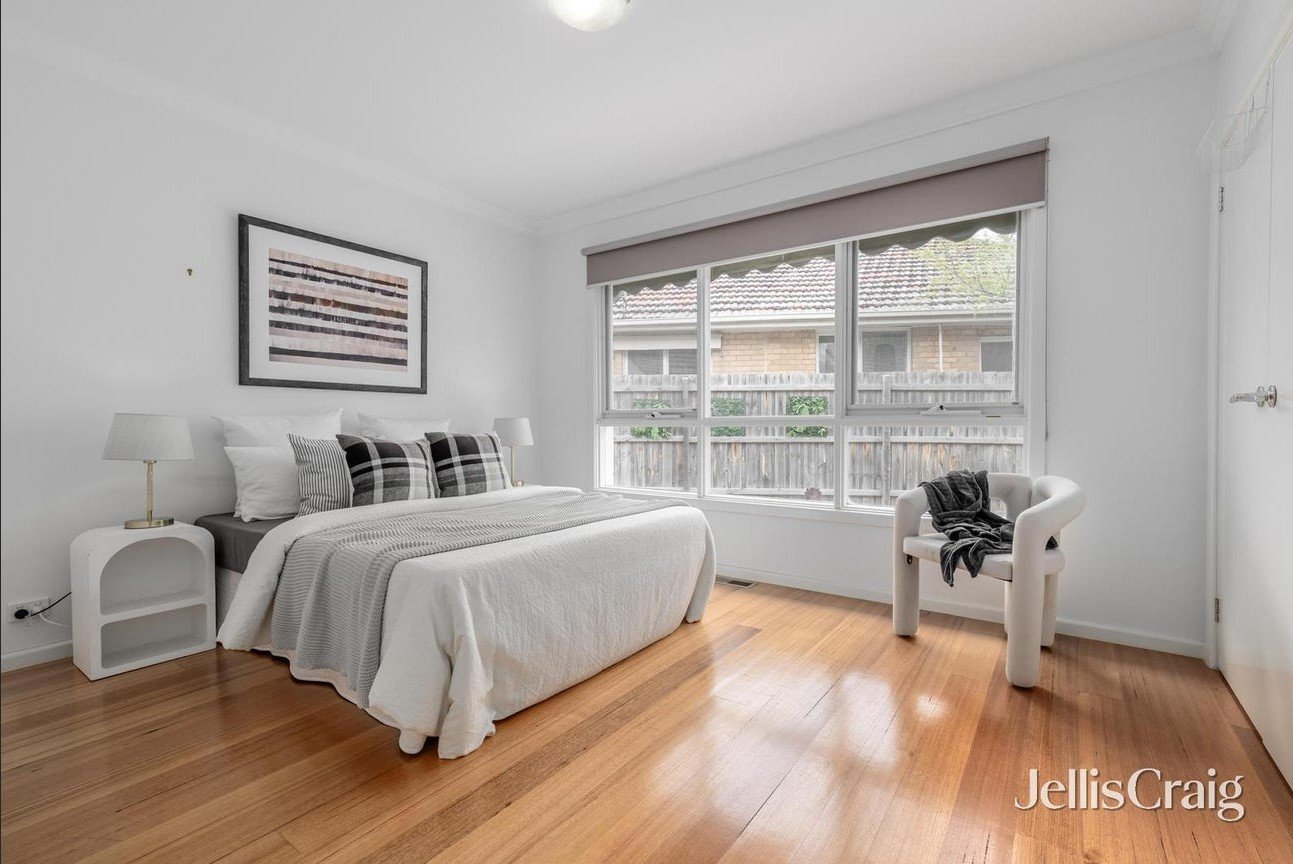 11 Kemp Avenue, Mount Waverley image 5