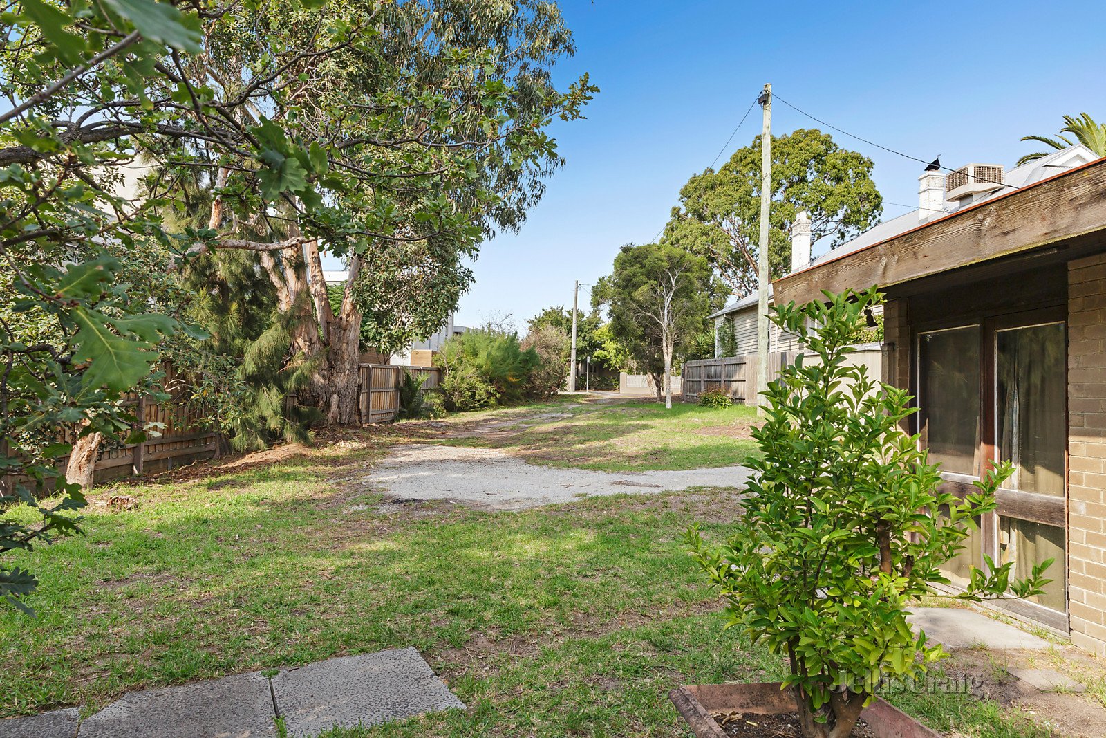 11 Kenilworth Grove, Glen Iris image 2