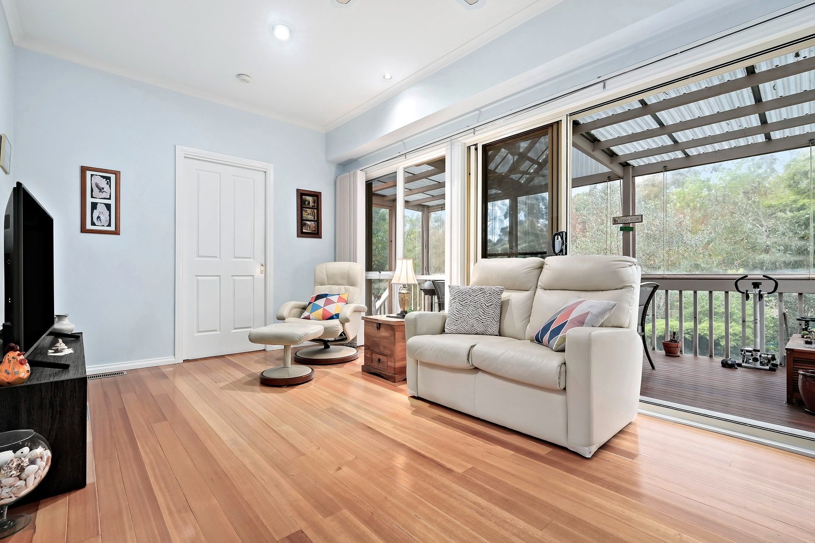 Property Gallery Thumbnail 3