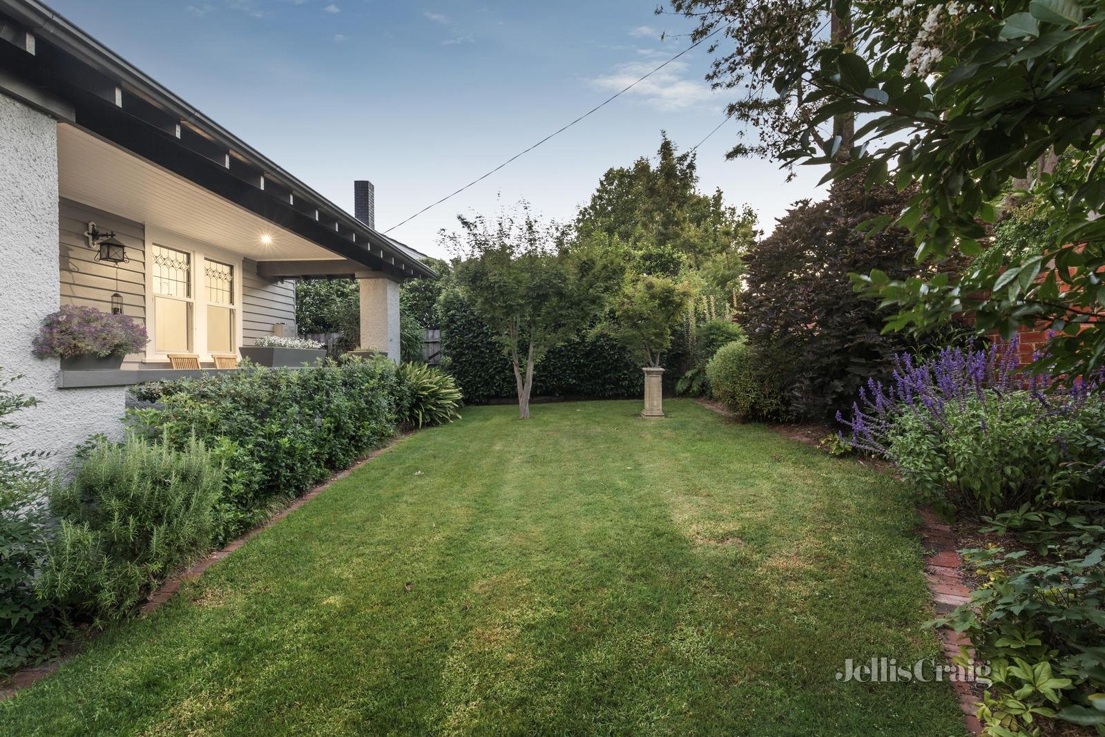 11 Kennealy Street, Surrey Hills image 15