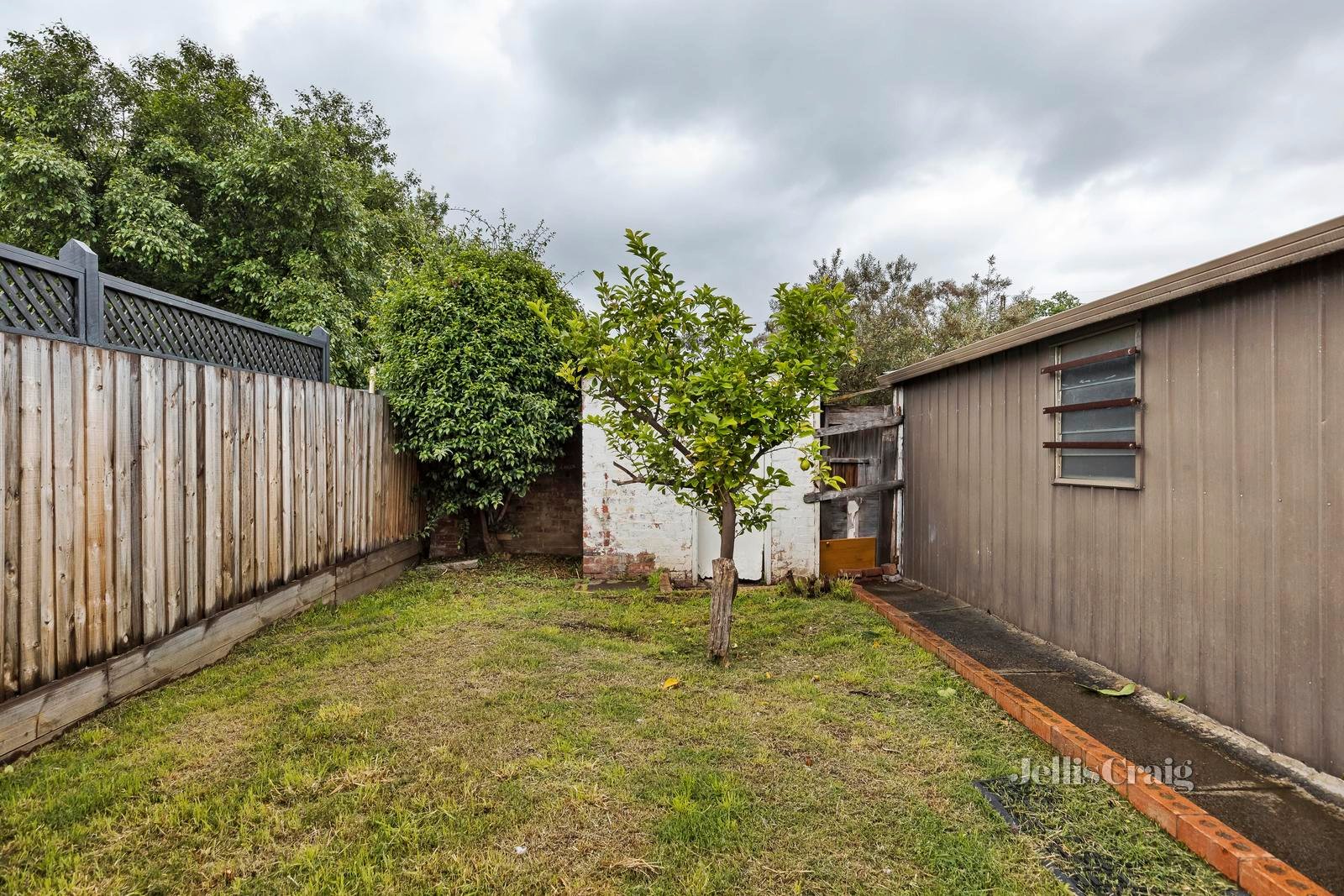 11 Knowles Street, Northcote image 8