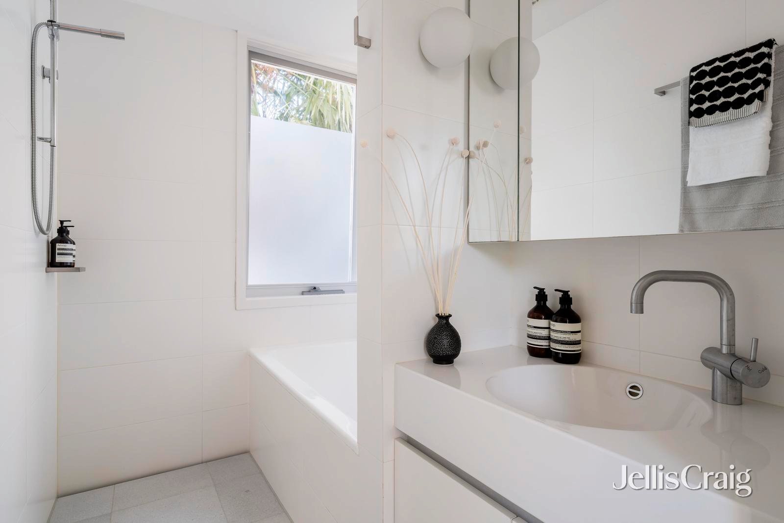 11 Laver Street, Kew image 14