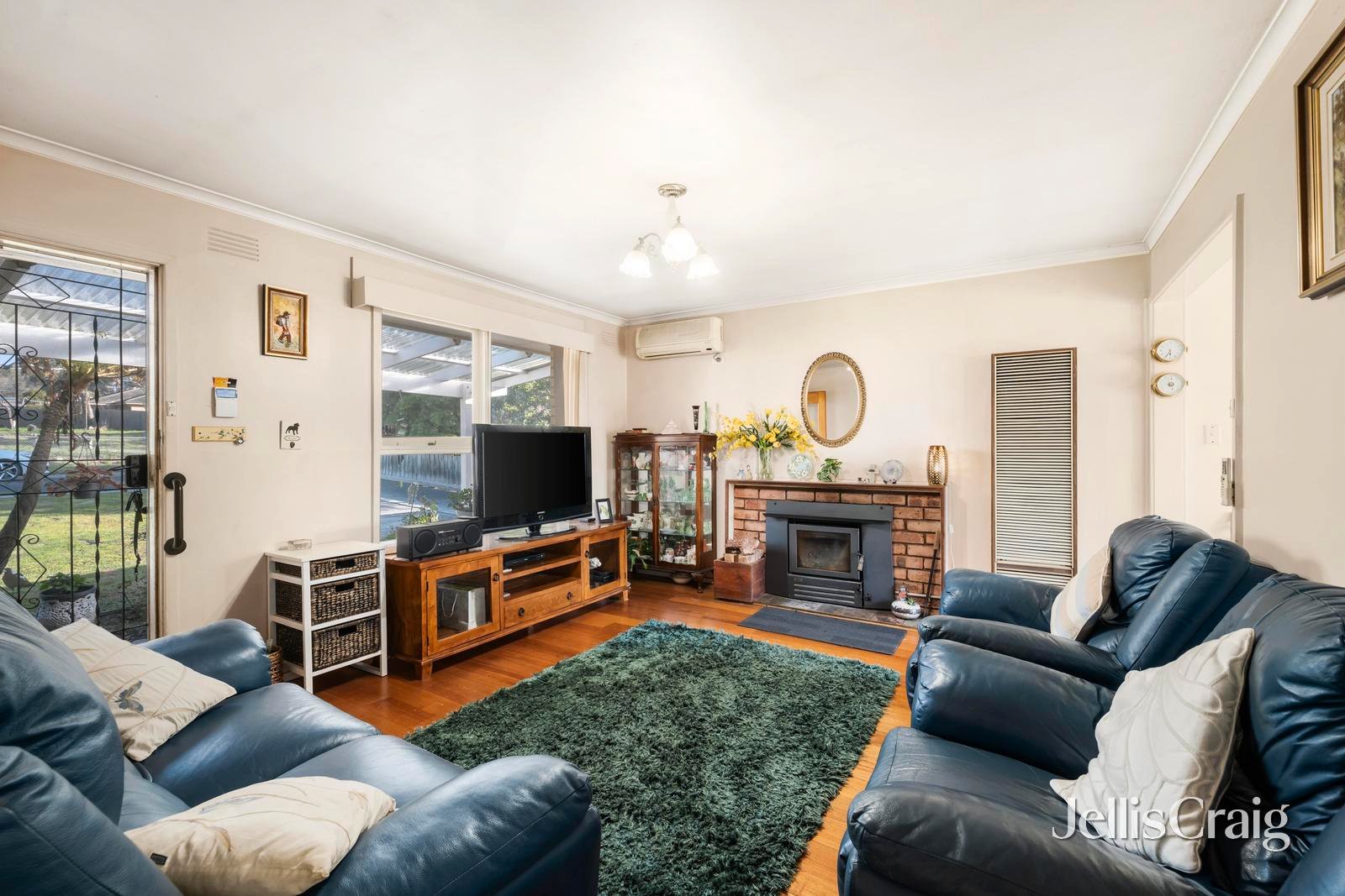 11 Lawson Road, Mooroolbark image 2