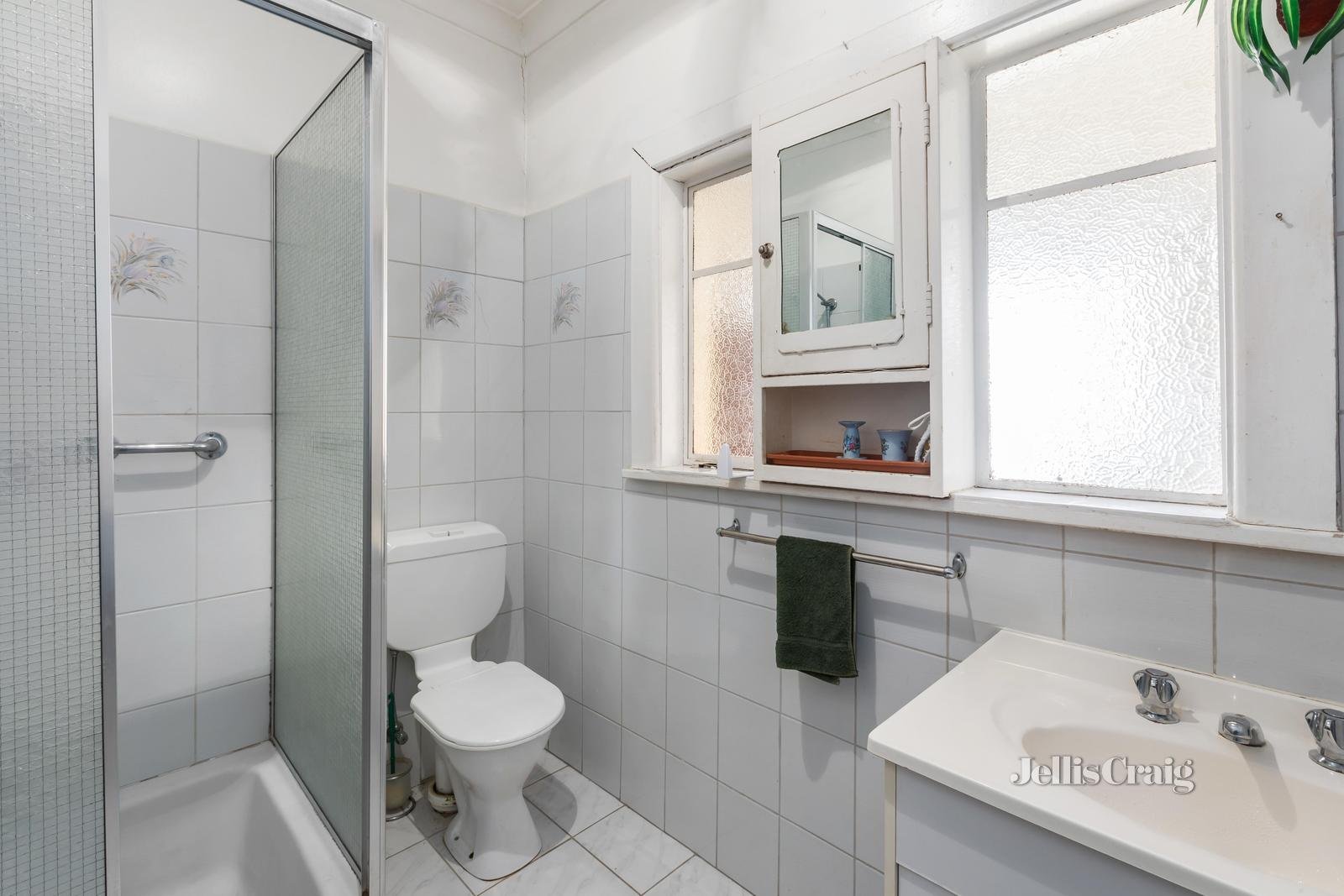 11 Leckie Street, Bentleigh image 8