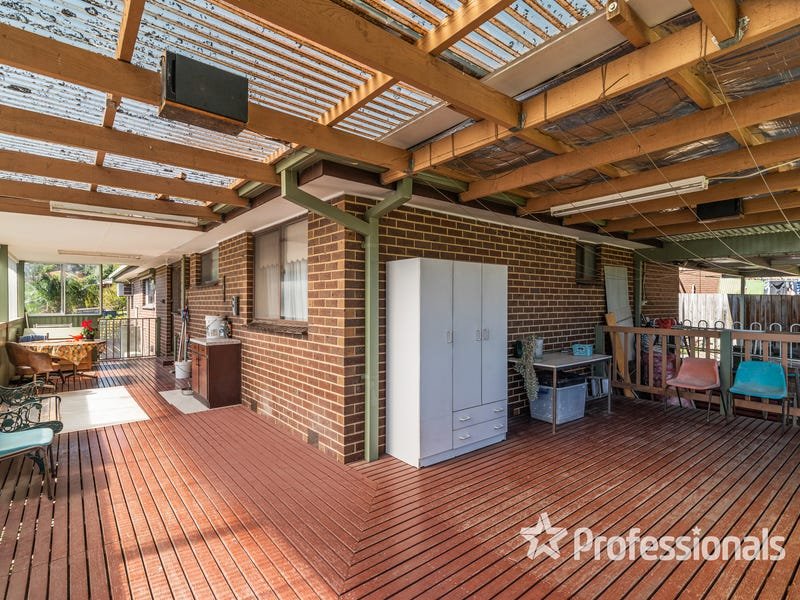 11 Levendale Avenue, Mooroolbark image 1