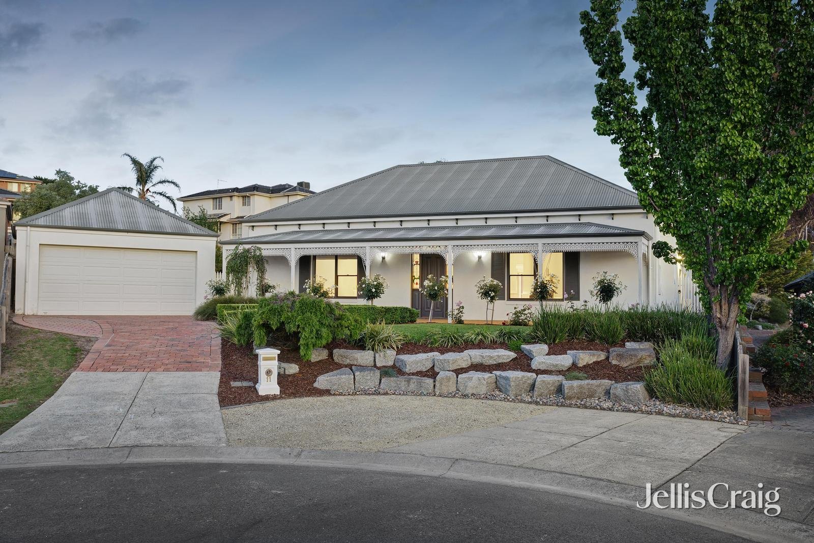 11 Lilian Court, Diamond Creek image 1