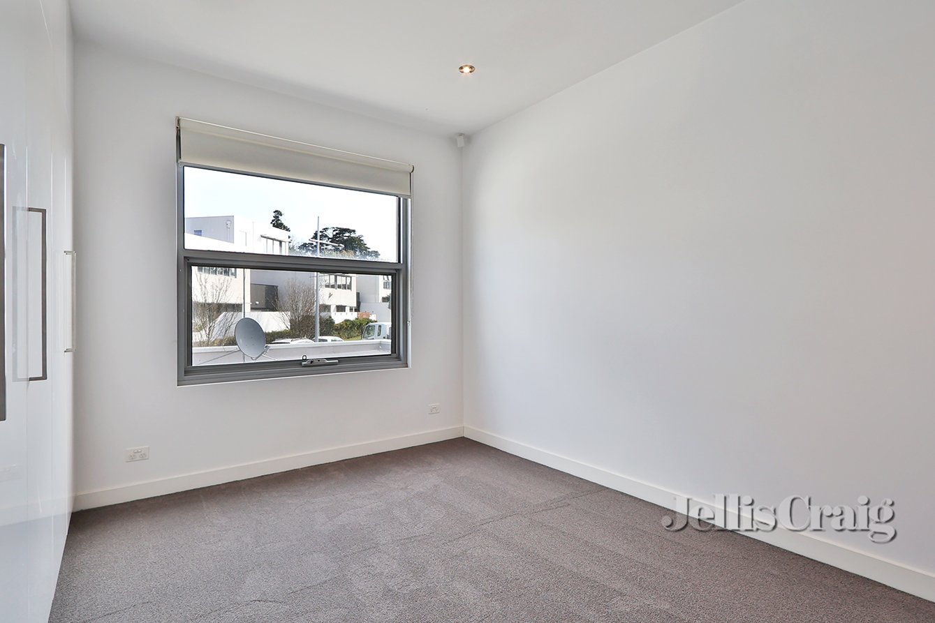 11 Linnaker Place, Kew image 5