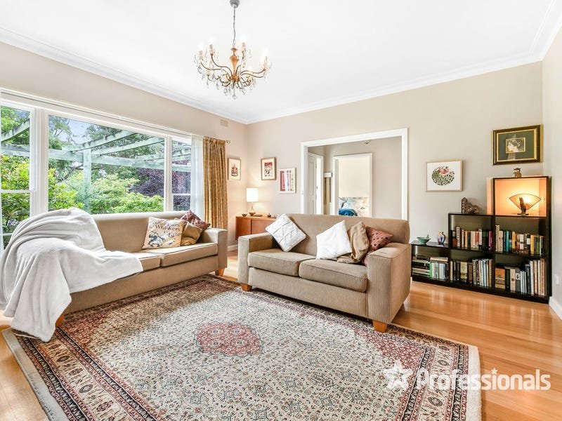 11 Loch Street, Kilsyth image 3