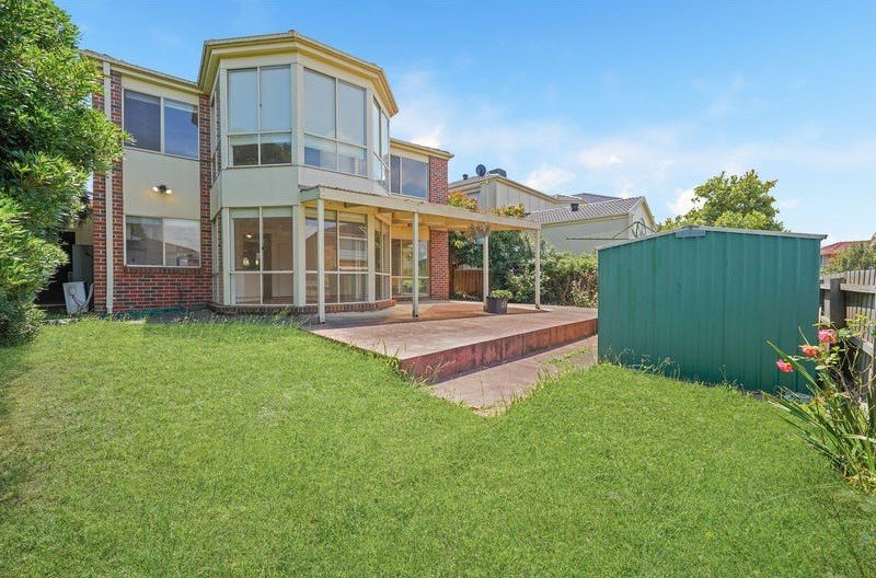 11 Lockens Avenue, Glen Waverley image 8