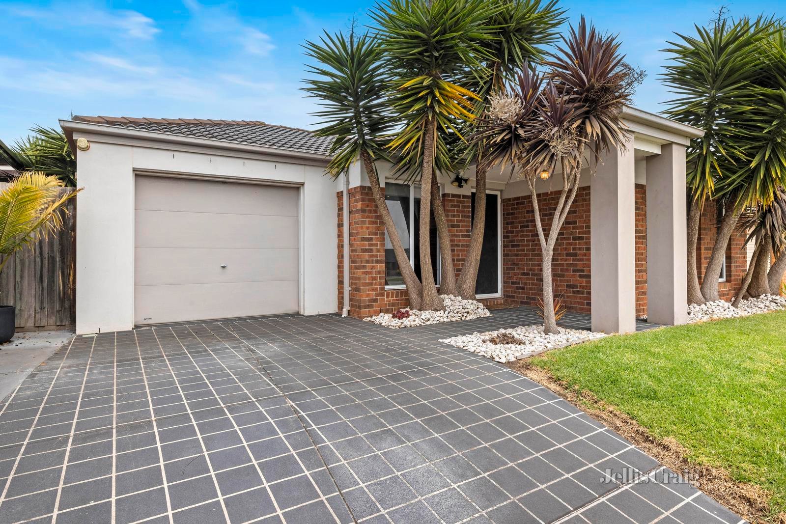 11 Lombardi Close, Skye image 16