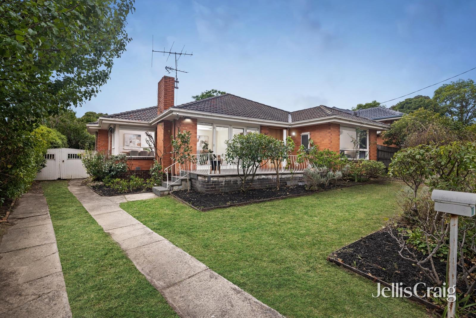 11 Lorikeet Street, Nunawading image 2