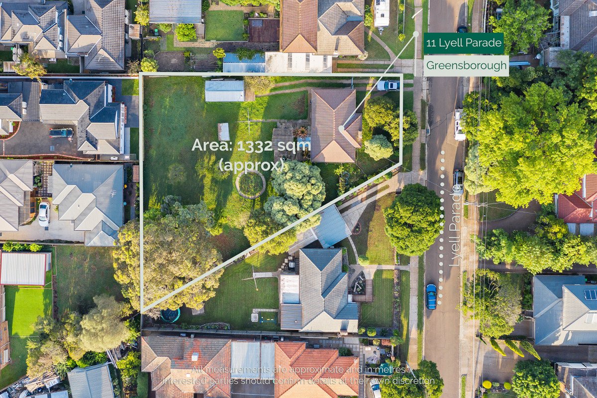 11 Lyell Parade, Greensborough image 2