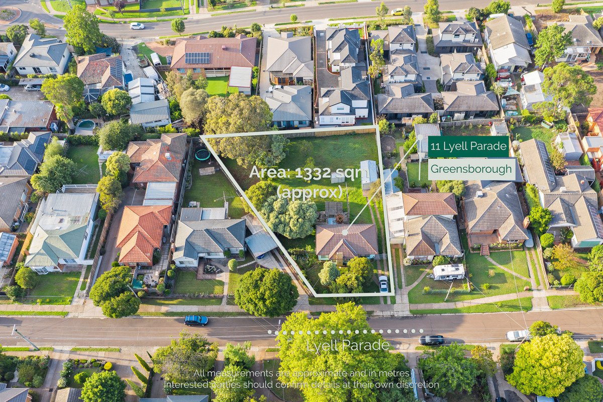 11 Lyell Parade, Greensborough image 3