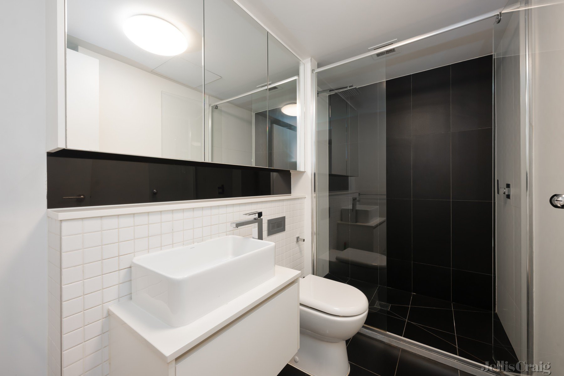 1/1 Lygon Street, Brunswick image 6