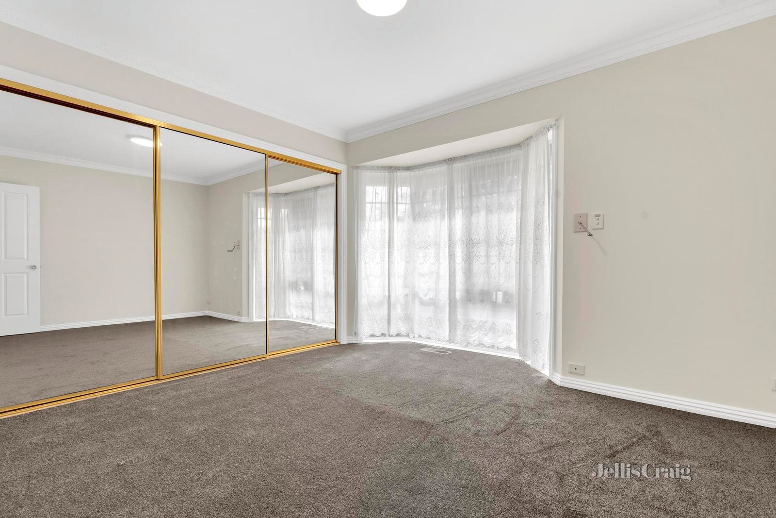 11 Lyking Street, Pascoe Vale image 6