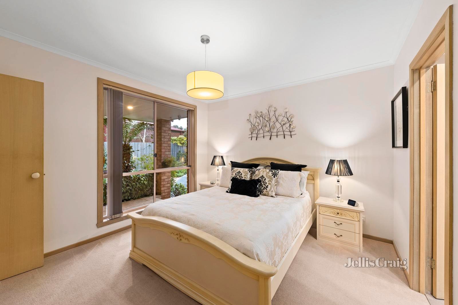 11 Lyric Court, Warranwood image 10