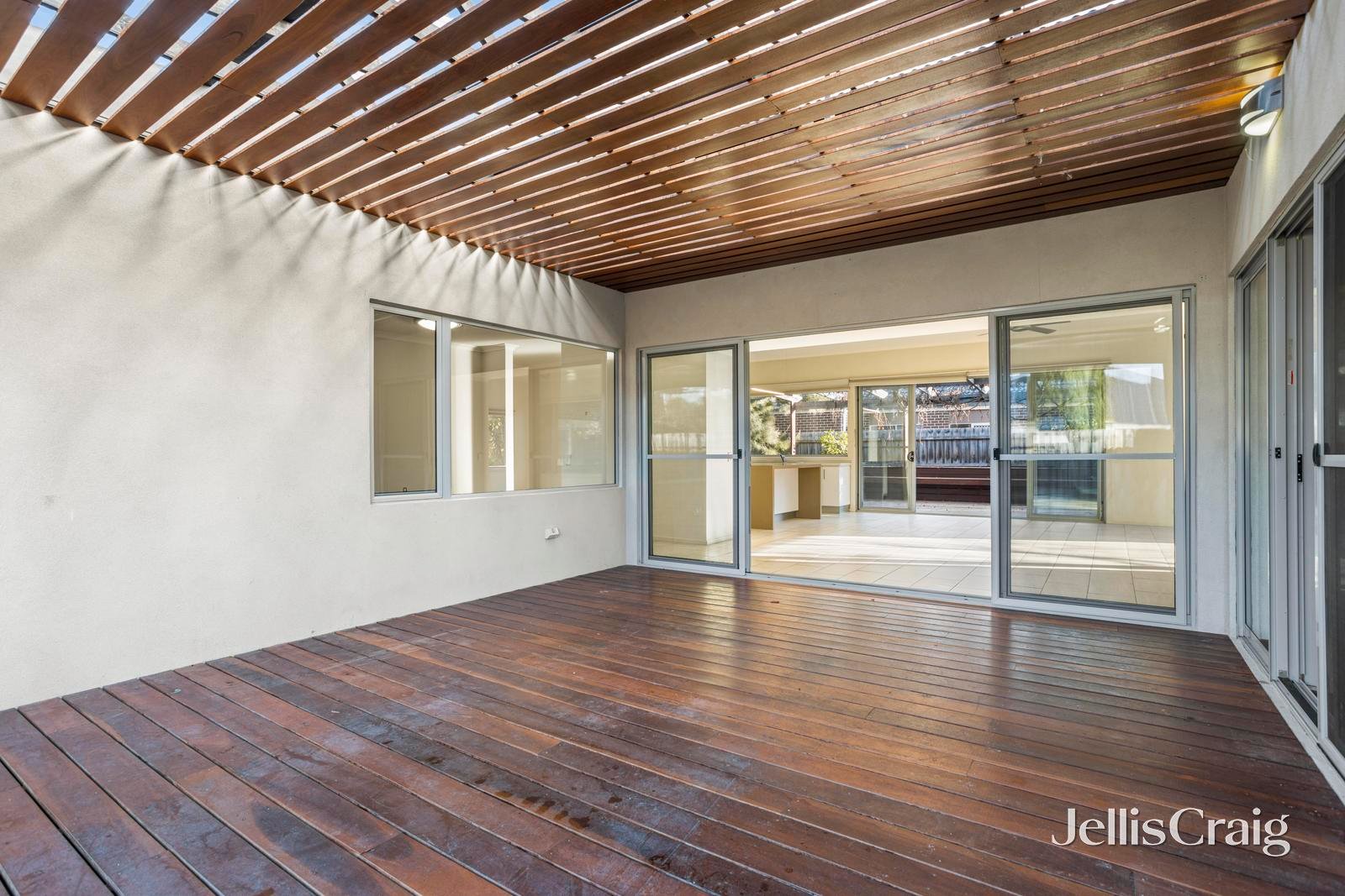 11 Main Road, Campbells Creek image 6